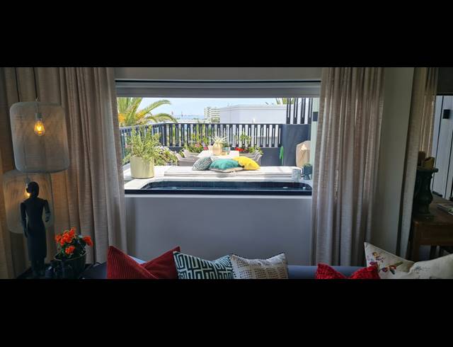 10 BEDROOM GUEST HOUSE FOR SALE IN BLOUBERGSTRAND